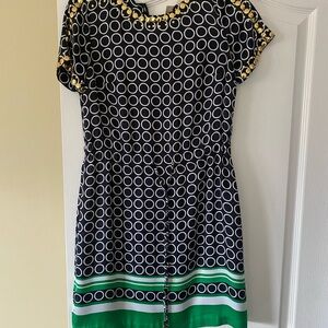 Elegant Black and Green Circle Pattern Dress